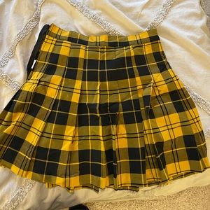 Yellow plaid skater skirt